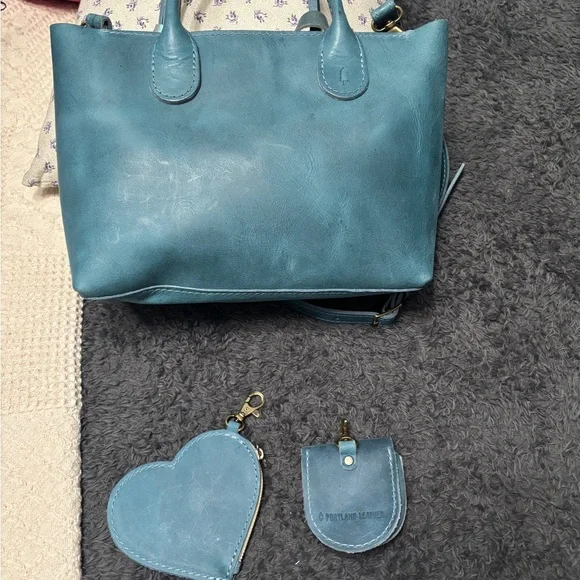 Portland Leather aqua rain drop set - Picture 2 of 4